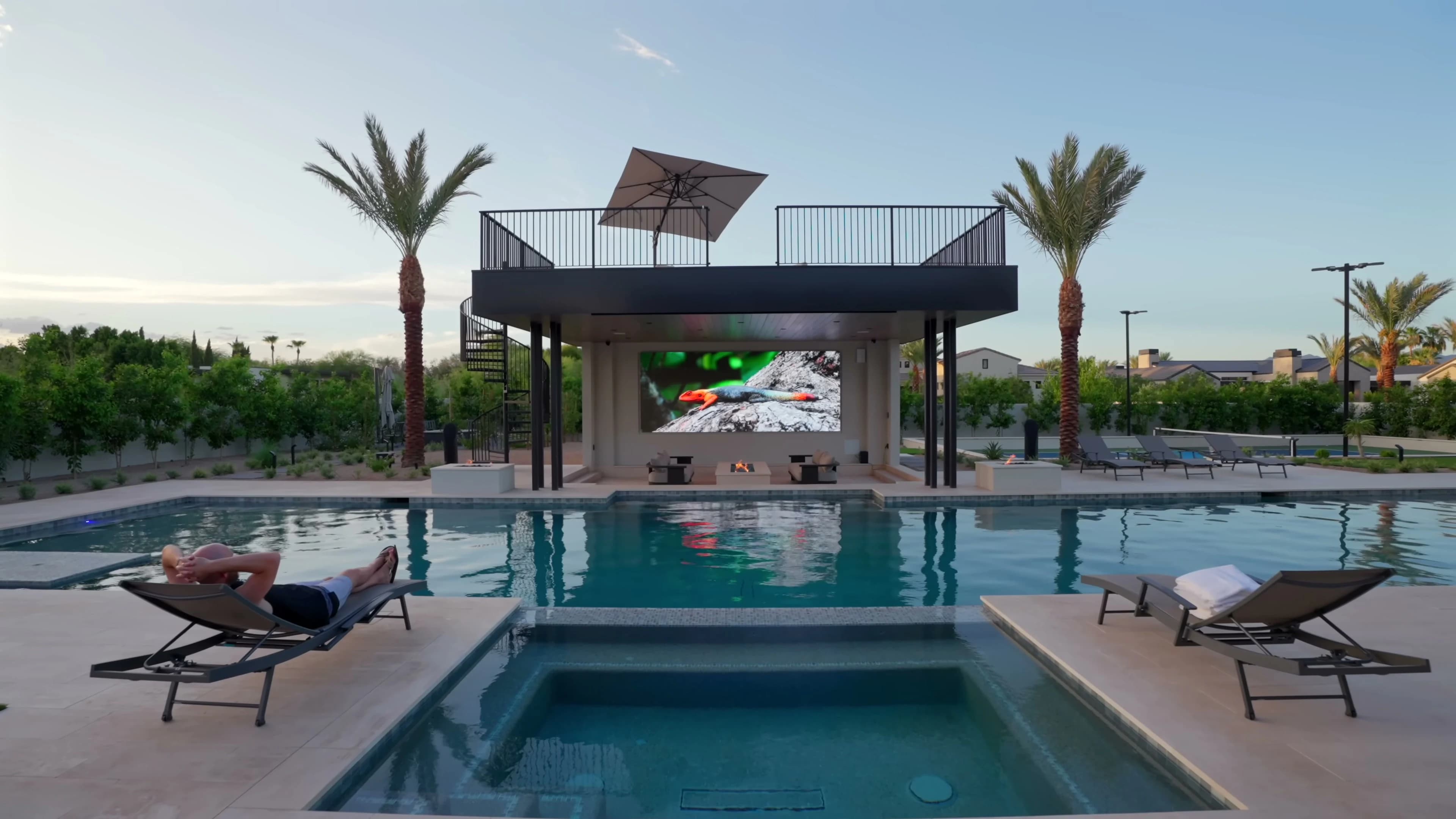 Yard and entertaining context around the outdoor theater